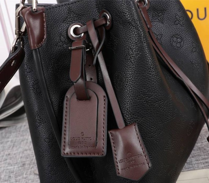 LV Mahina Muria Bag In Black