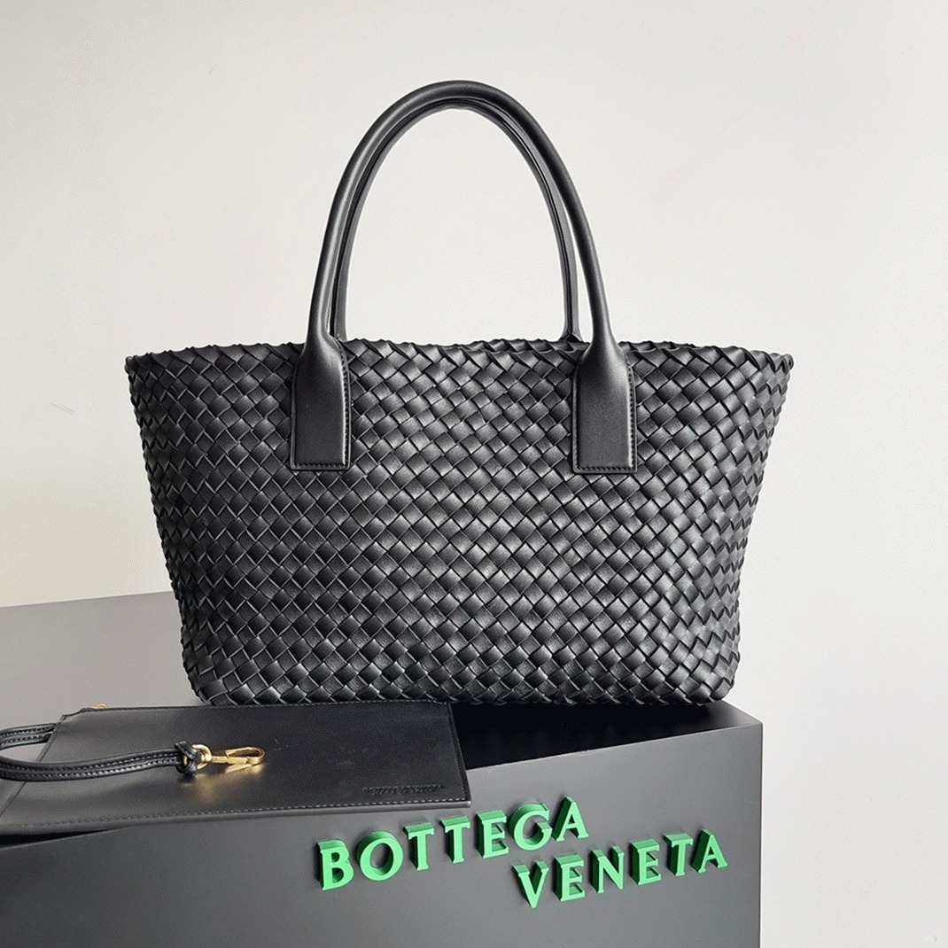 Top Quality Replica Bottega Veneta Cabat Medium Bag In Black Intrecciato Lambskin