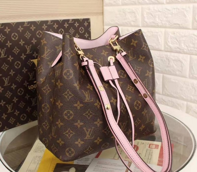 Louis Vuitton Monogram Canvas NeoNoe MM Bag In Rose Poudre