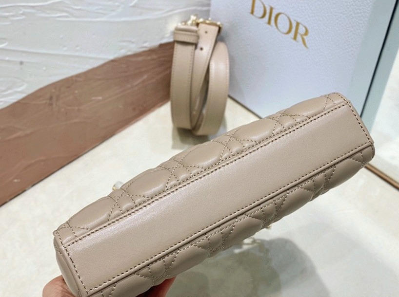 Dior Lady D-Joy Medium Bag Replica in Sand