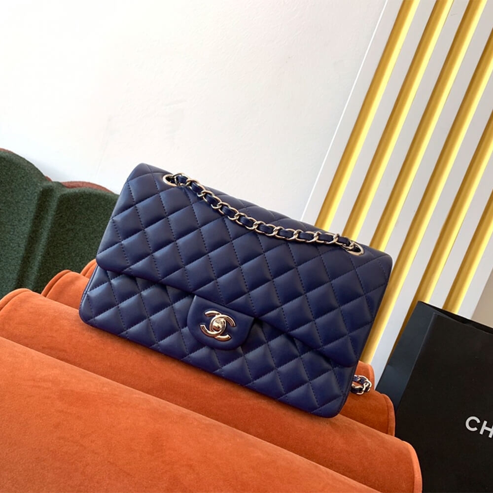 CHANEL CLASSIC 11.12 HANDBAG(high-end grade)