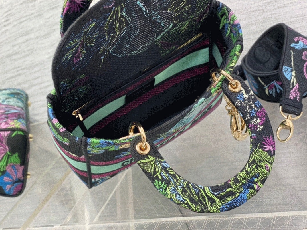 Dior Lady D-Lite Medium Bag Replica in Blue Toile de Jouy Voyage Embroidery