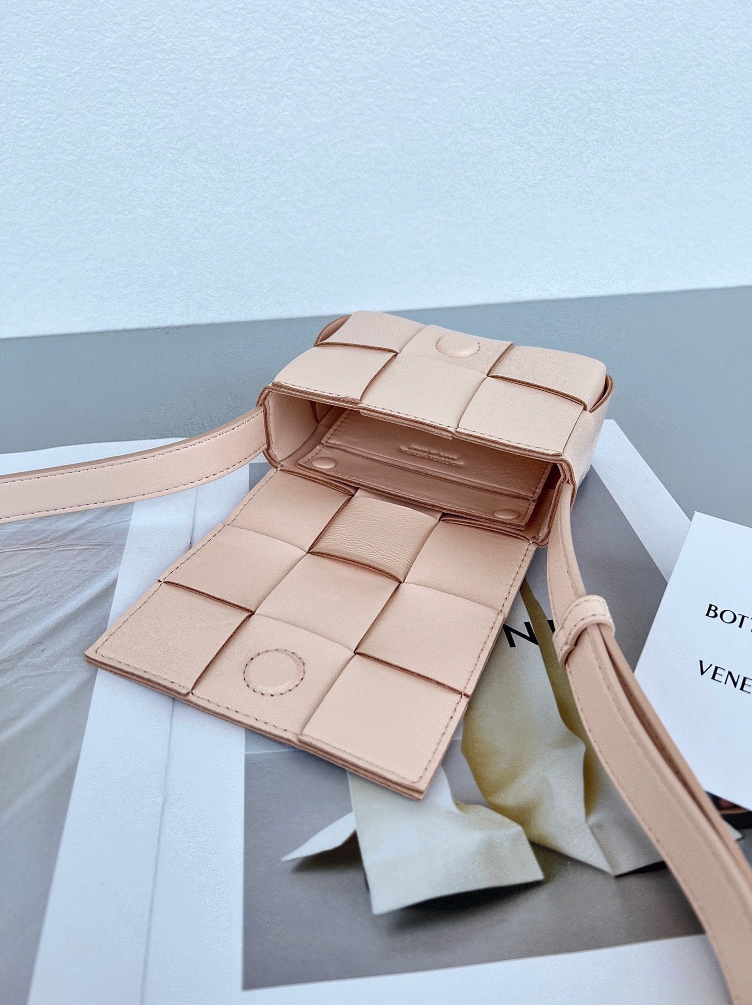 Top Quality Replica Bottega Veneta Candy Cassette Bag In Melon Washed