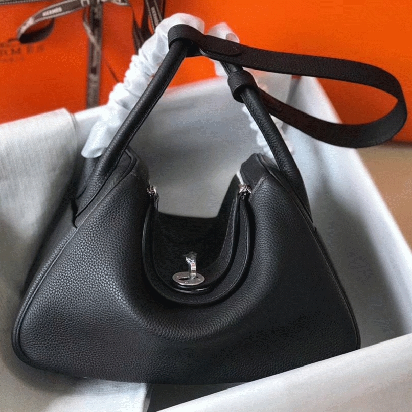 Designer replica Hermes Lindy 26cm handbag in black