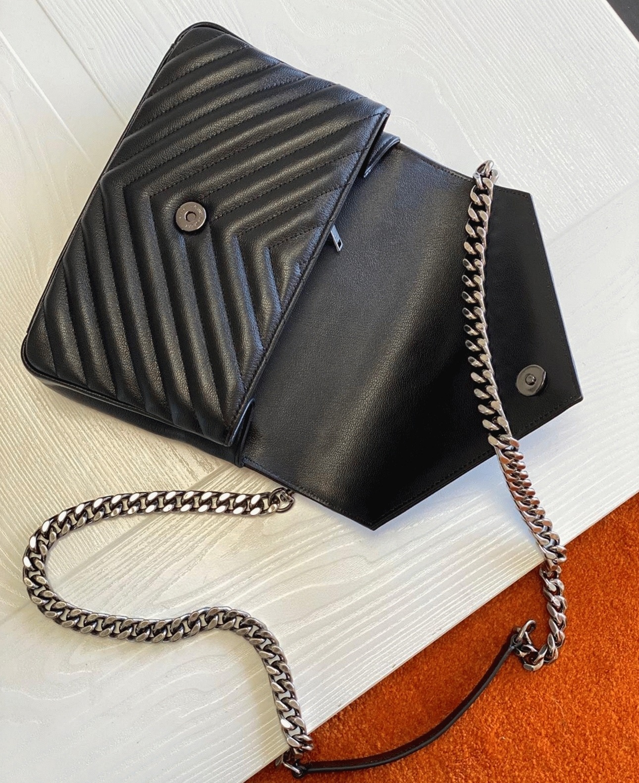 Fake Saint Laurent College Medium Chain Bag Black