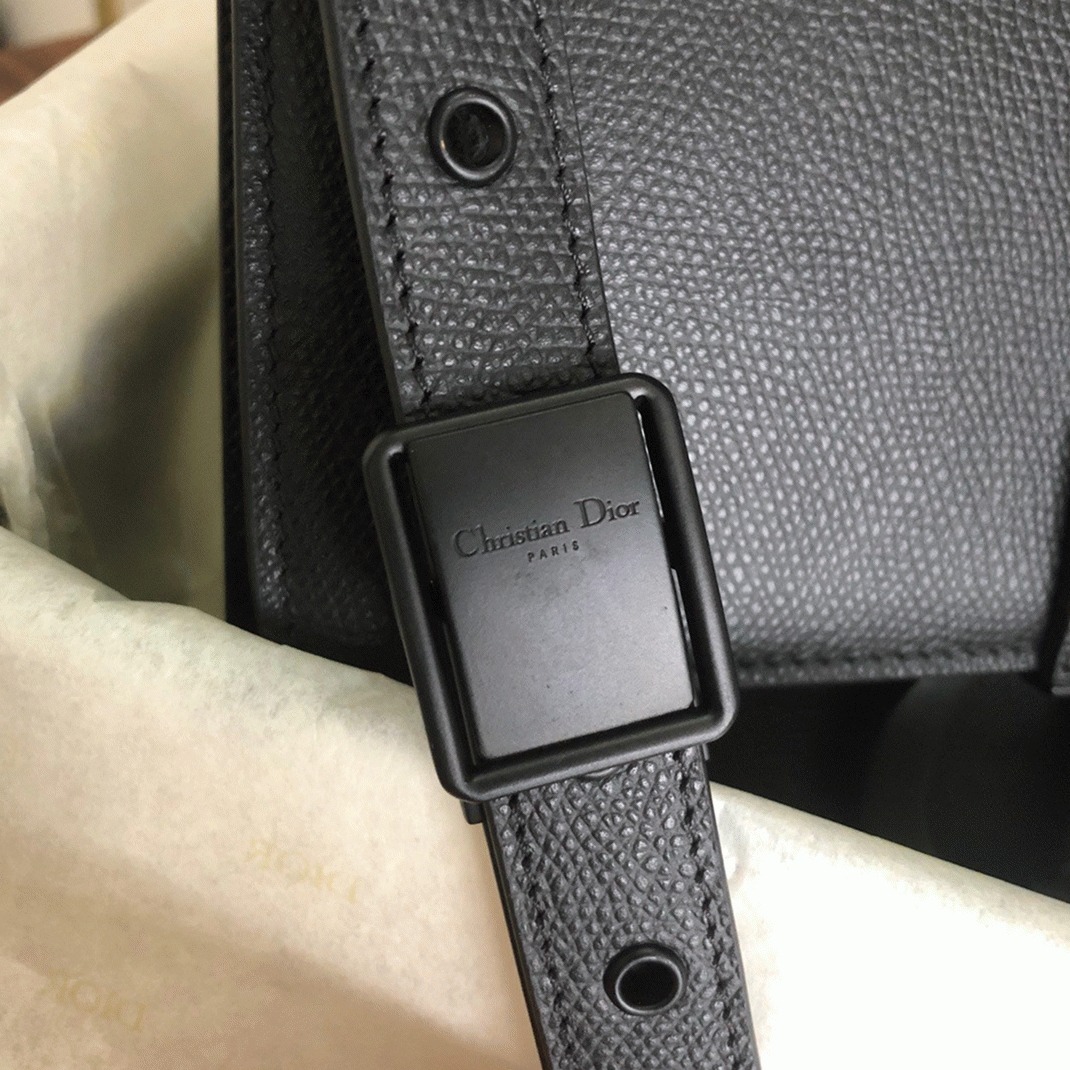 Dior 30 Montaigne Medium Bag Fake in Black Ultramatte Grained Calfskin