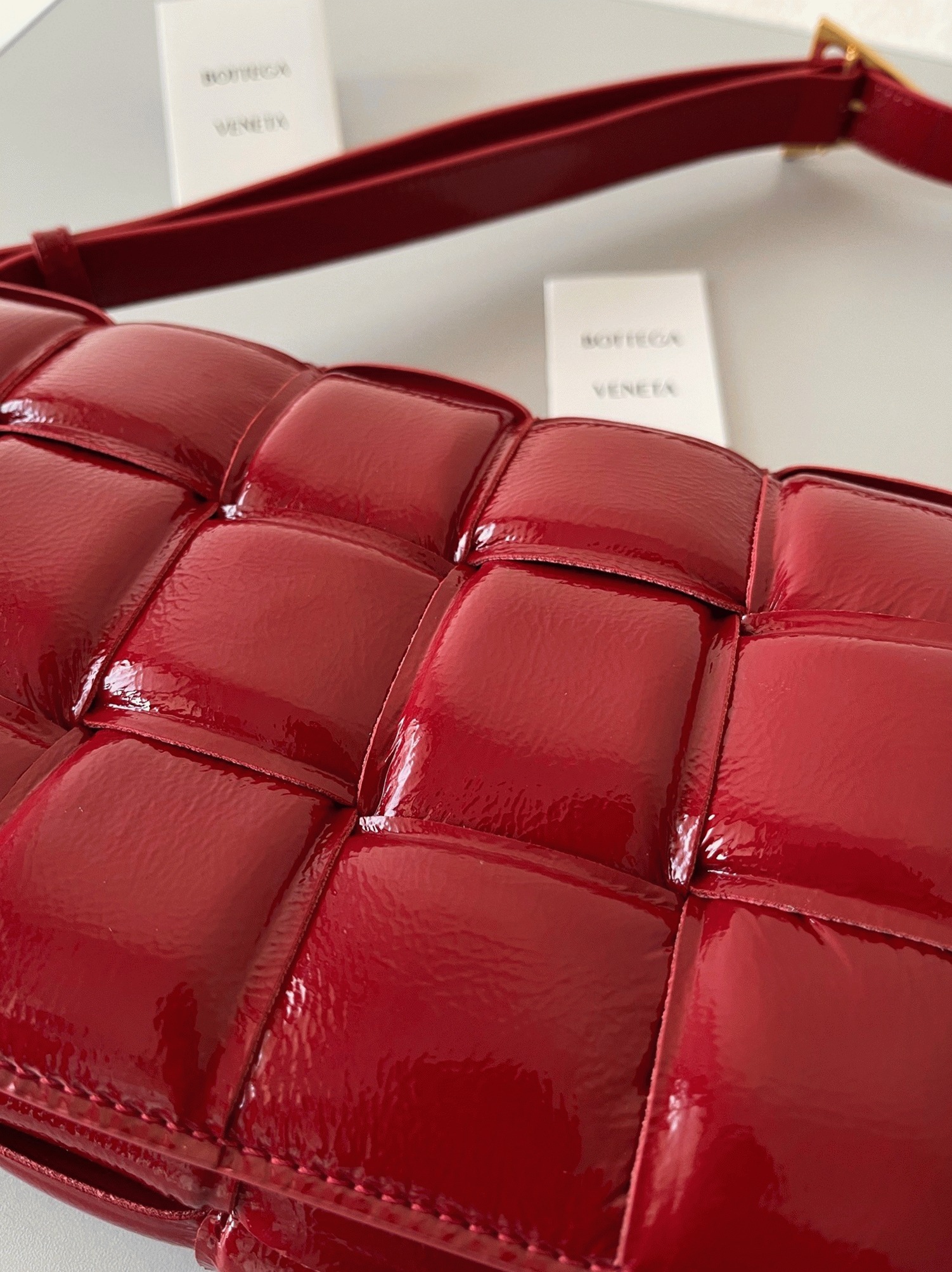 Top Quality Knockoff Bottega Veneta Padded Cassette Bag In Red