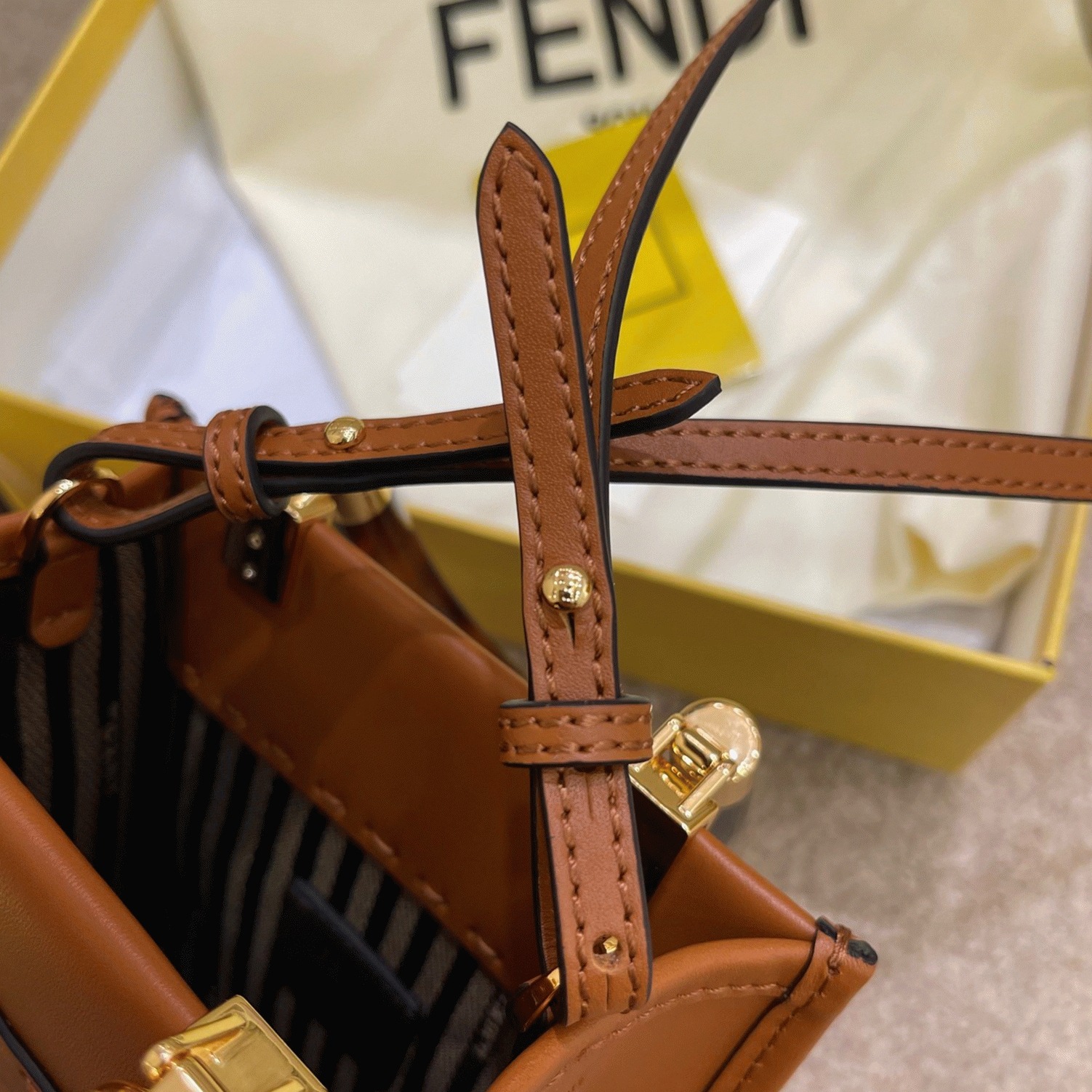 Top Quality Fake Fendi Mini Sunshine Shopper Bag In Brown Leather
