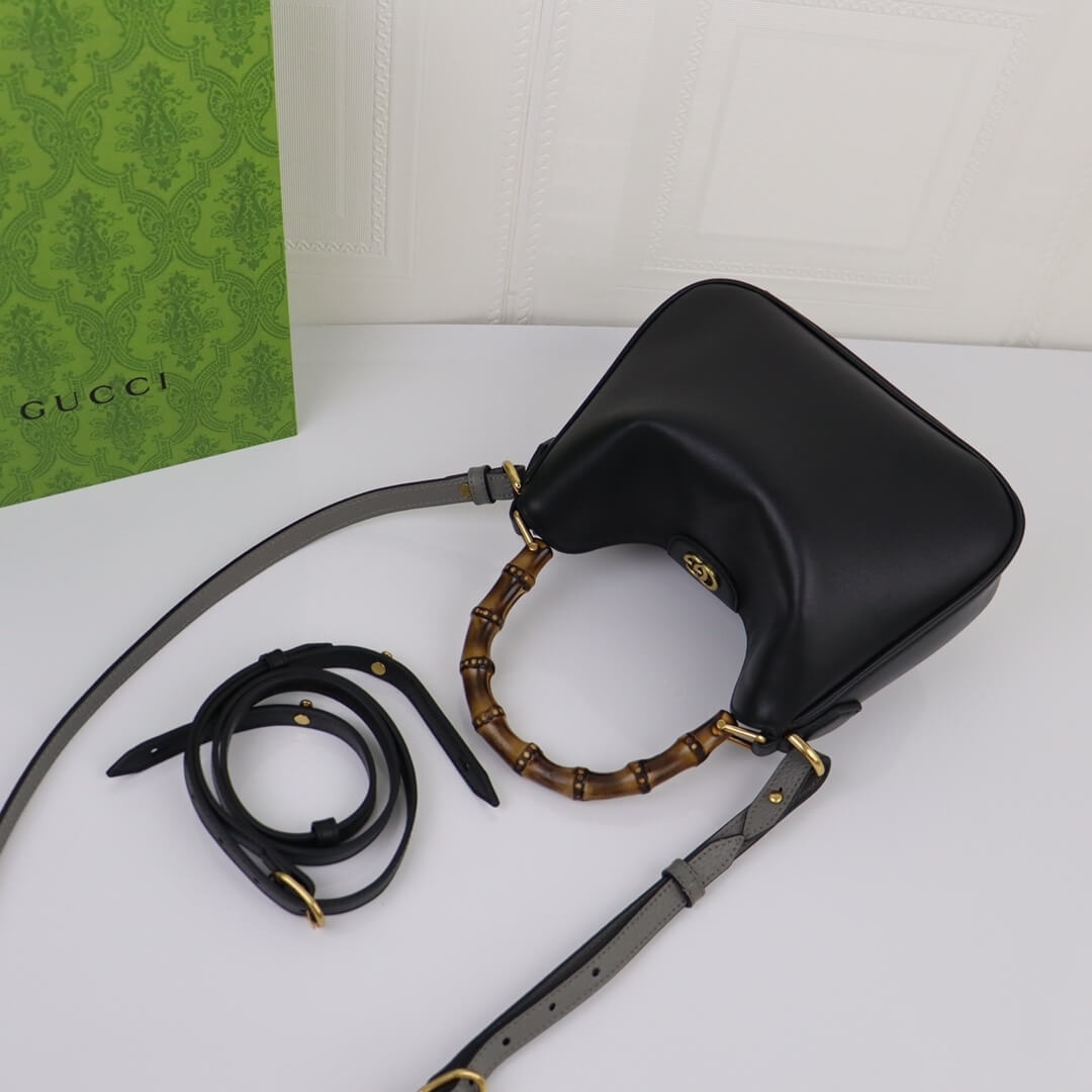GUCCI DIANA SMALL SHOULDER BAG