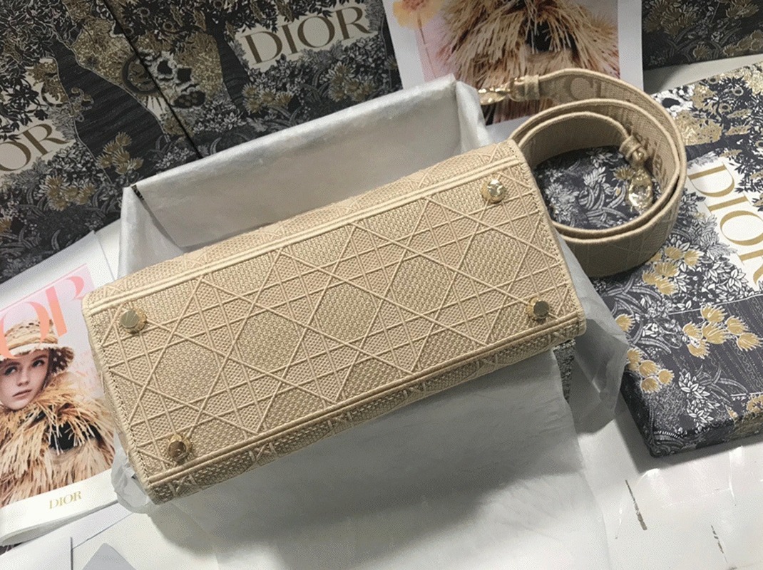 Dior Lady D-Lite Medium Bag Knockoff in Beige Cannage Embroidered Canvas