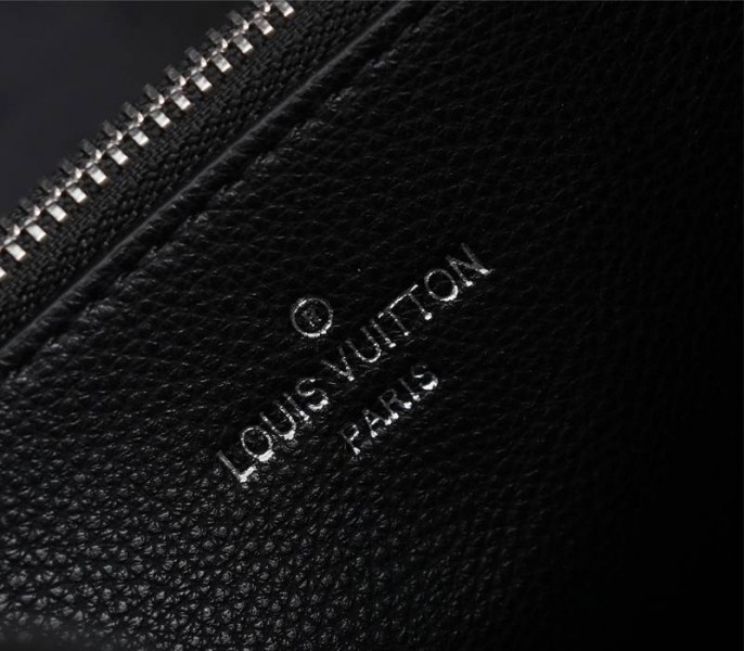 LV Mahina Muria Bag In Black