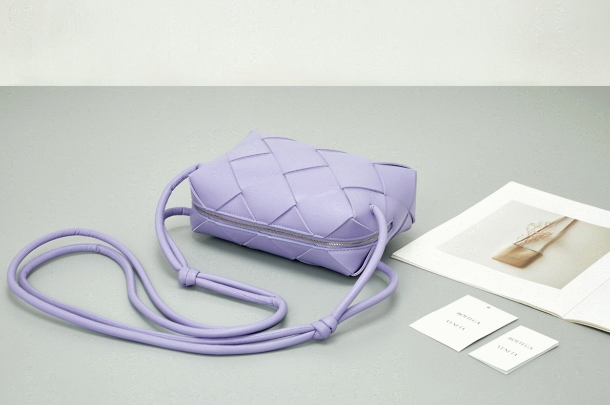 Replica Bottega Veneta Small Cassette Camera Bag Wisteria