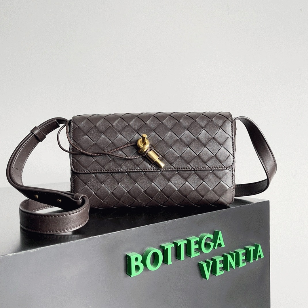 Fake Bottega Veneta Mini Andiamo Cross-Body Bag Fondant