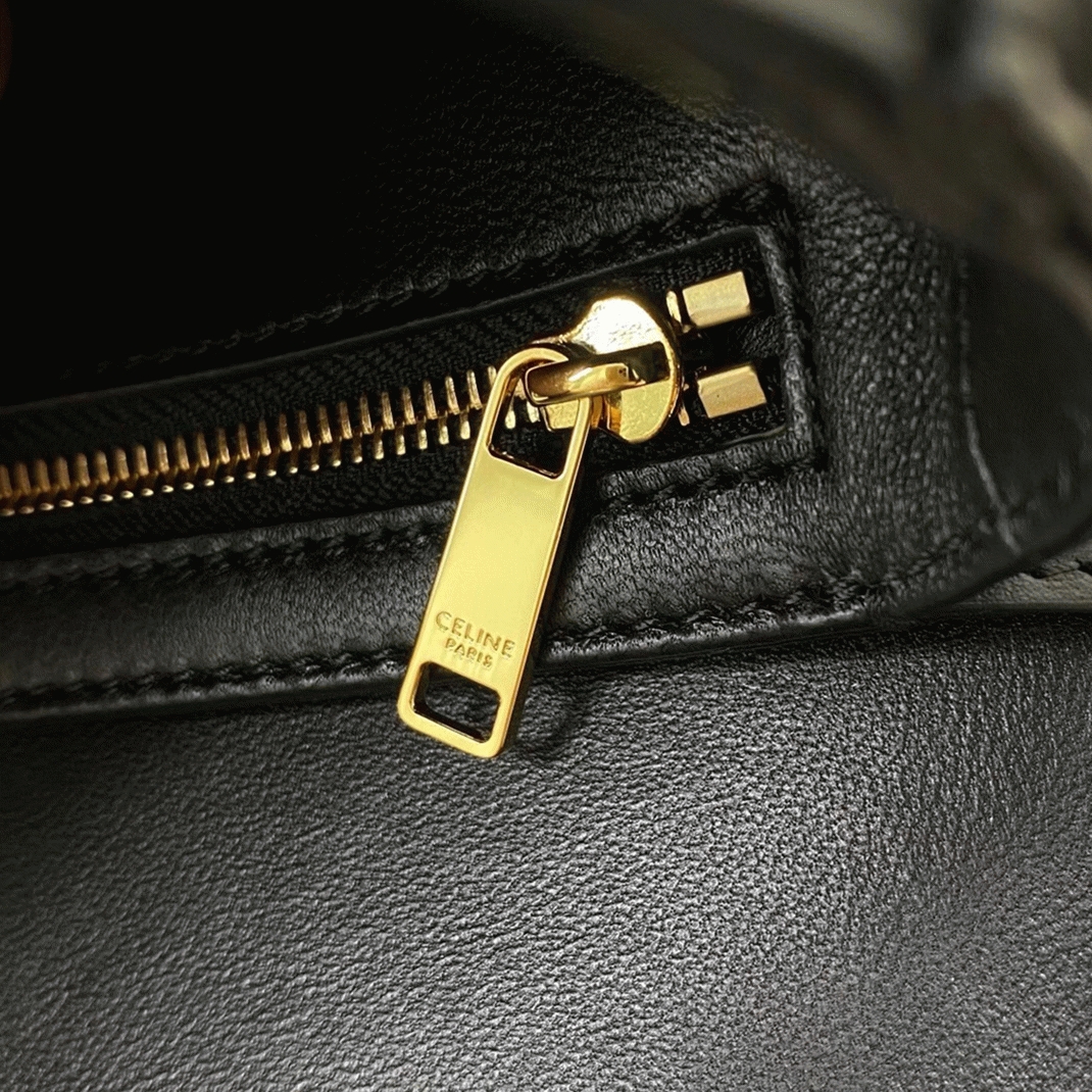 Top Quality Knockoff Celine Triomphe Large Bag In Black