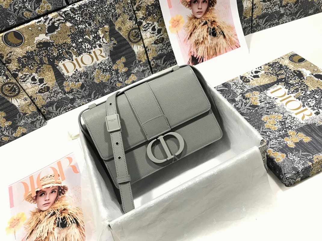 Dior 30 Montaigne Medium Bag Replica in Grey Ultramatte Grained Calfskin