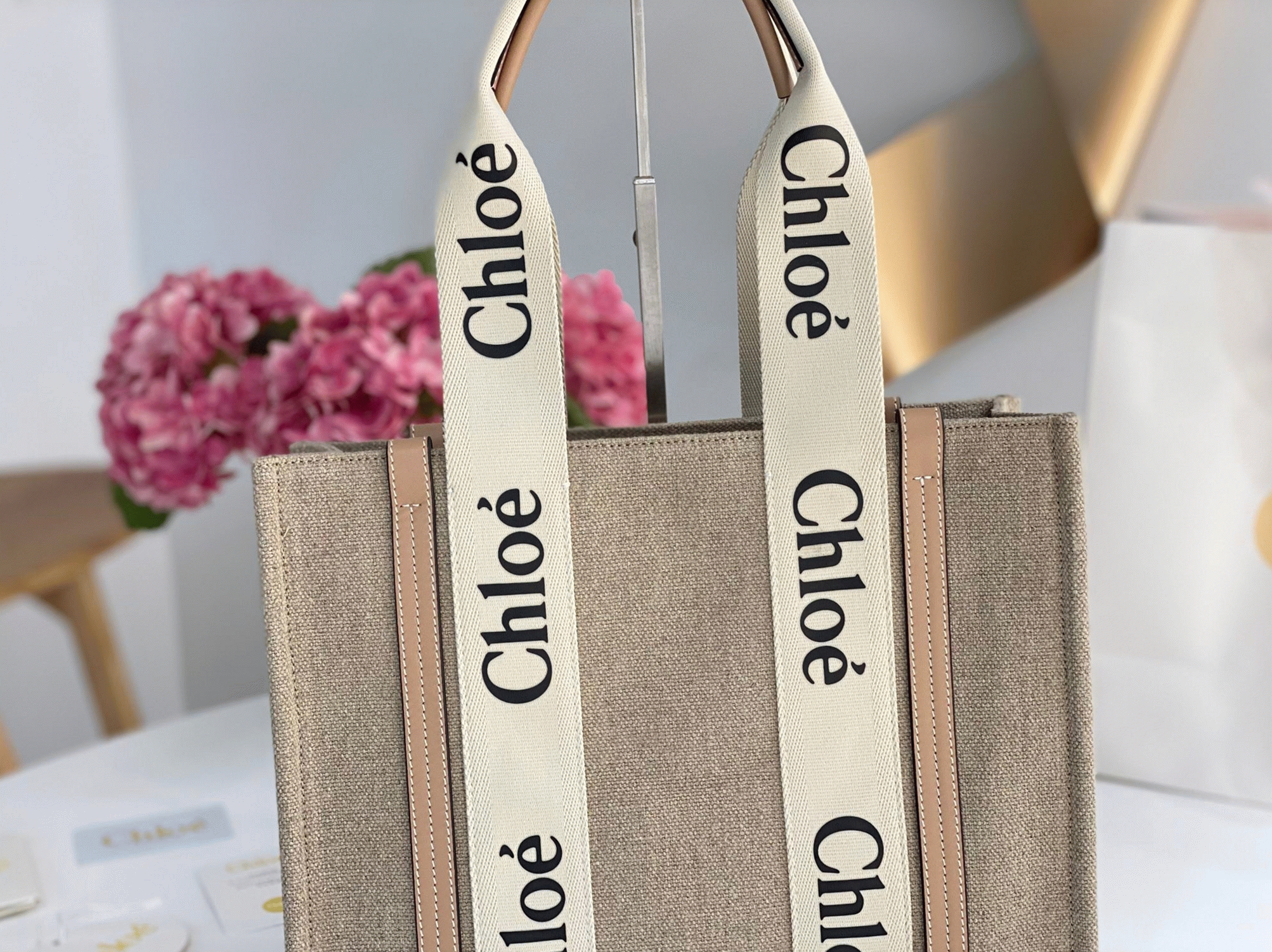 Top Quality Fake Chloe Woody Medium Tote Bag in Linen Canvas with Beige Leather