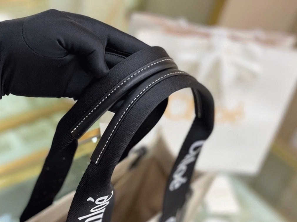 Top Quality Fake Chloe Large Woody Tote Bag in Canvas with Black Leather Strips