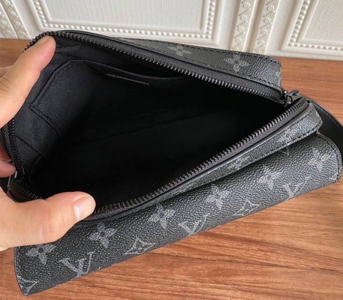 Louis Vuitton Taurillon Leather Steamer Messenger Bag