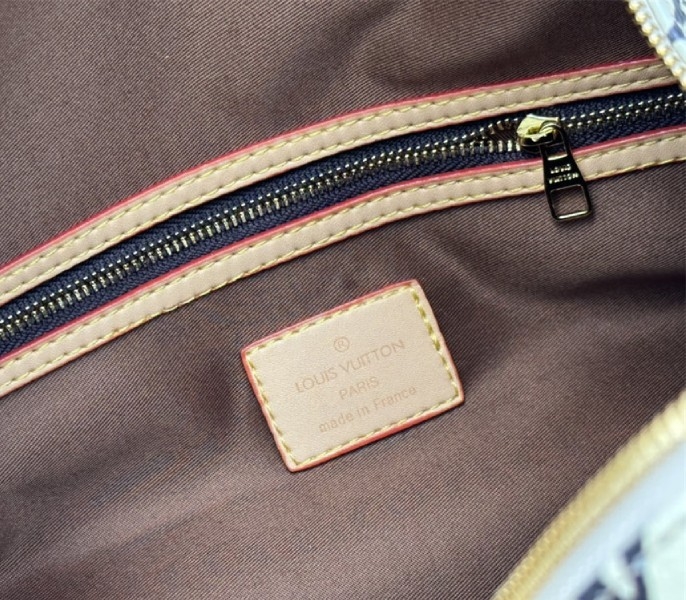Louis Vuitton Monogram Craggy Keepall Travel 50 Bag In Vanilla