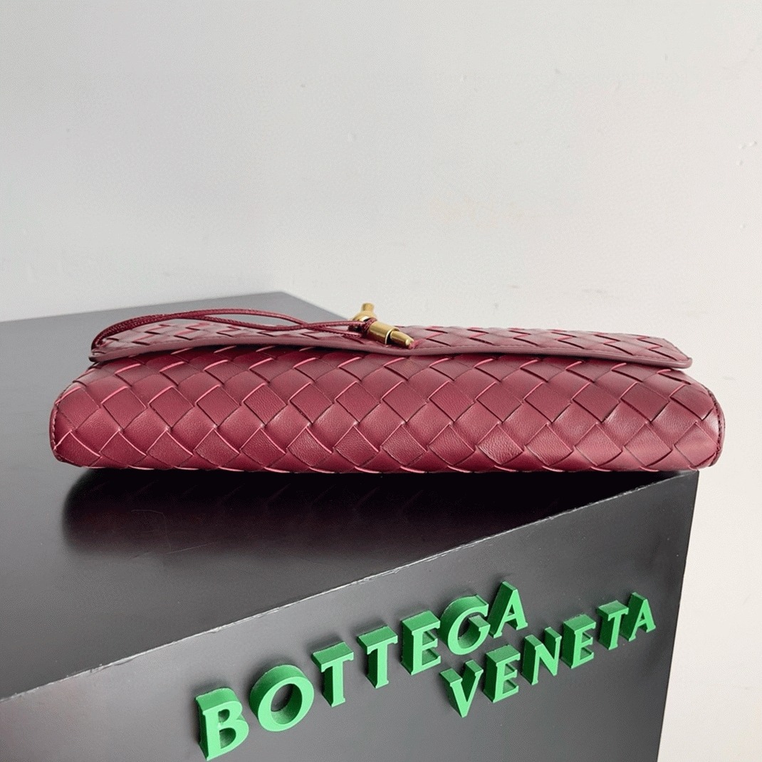 Replica Bottega Veneta Andiamo Clutch with Handle Barolo