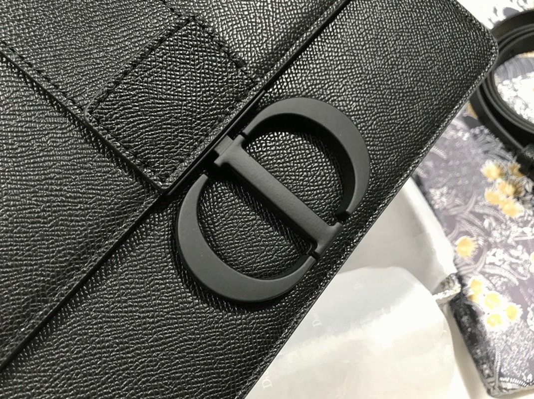 Dior 30 Montaigne Medium Bag Fake in Black Ultramatte Grained Calfskin