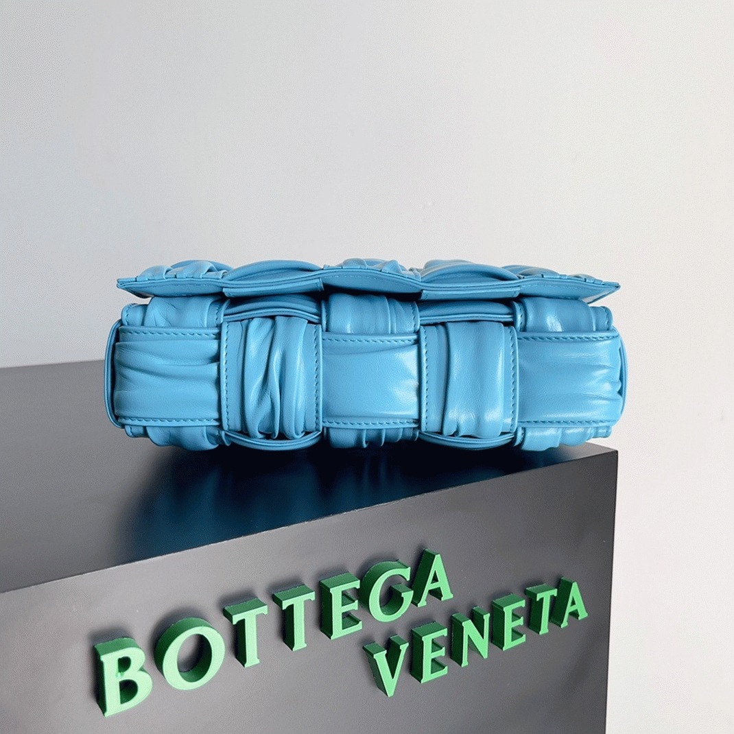 Top Quality Bottega Veneta Cassette Bag In Pool Foulard Intreccio Calfskin