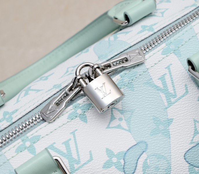 LV Keepall Bandouliere 50 In Crystal Blue