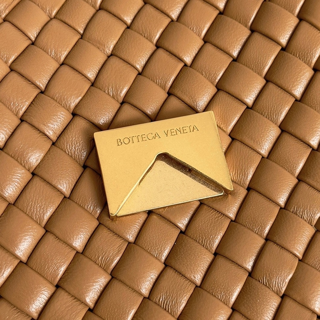 Fake Bottega Veneta Cobble Small Bag Caramel