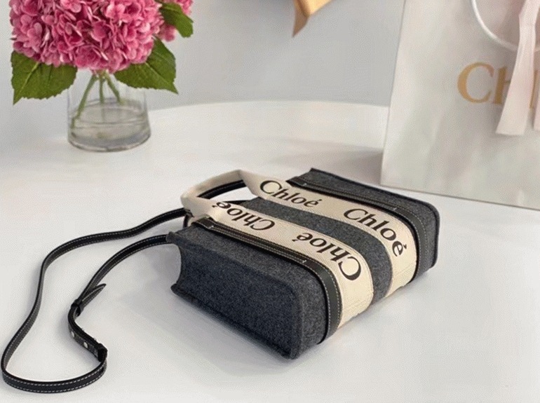 Top Quality Knockoff Previous Previous Chloe Small Woody Tote Bag In Grey Felt