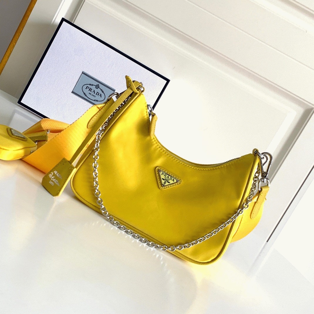 Prada Re-Edition Shoulder Bag Fake in Yellow