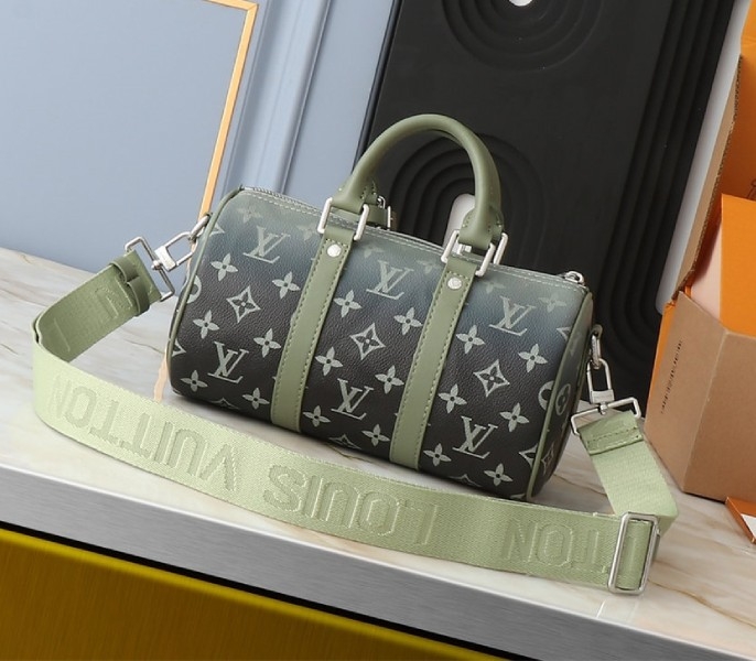 Louis Vuitton Monogram Gradient Canvas Keepall Bandouliere 25 City Bag In Khaki Green