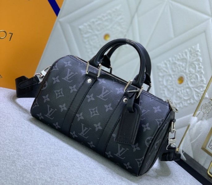 Louis Vuitton Monogram Eclipse Canvas Keepall Bandouliere 25 Travel Bag