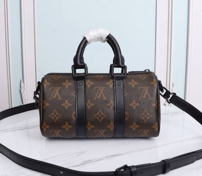 Louis Vuitton Monogram Canvas Mens Zoooom With Friends Nano Keepall Travel Bag