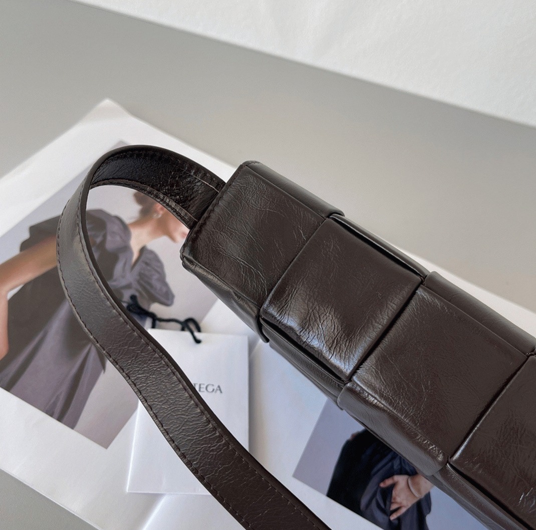 Top Quality Replica Bottega Veneta Cassette Bag In Fondant
