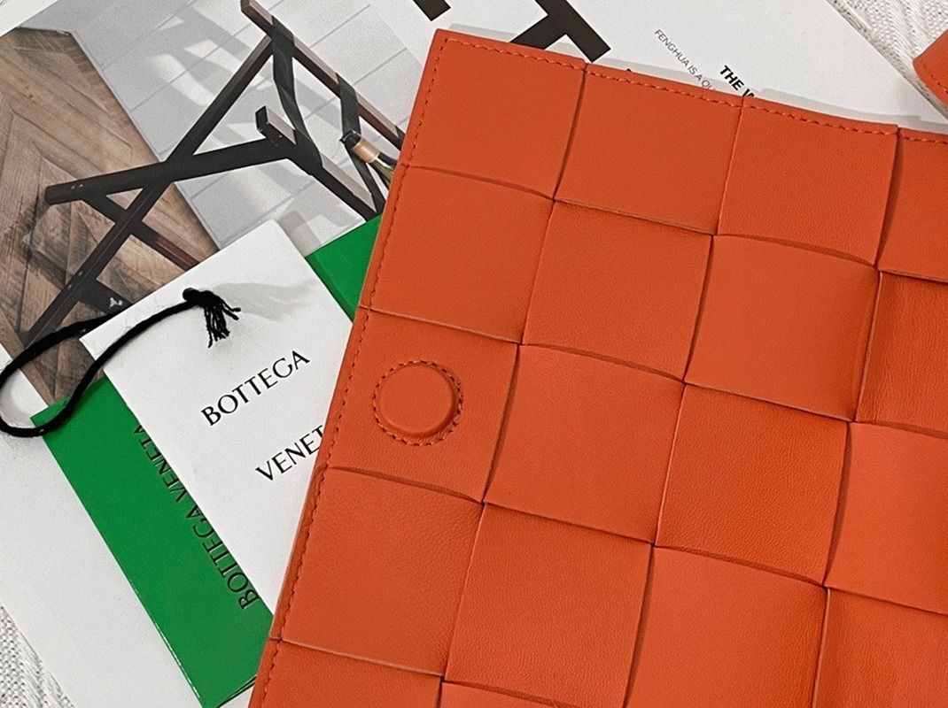 Top Quality Knockoff Bottega Veneta Cassette Bag In Orange