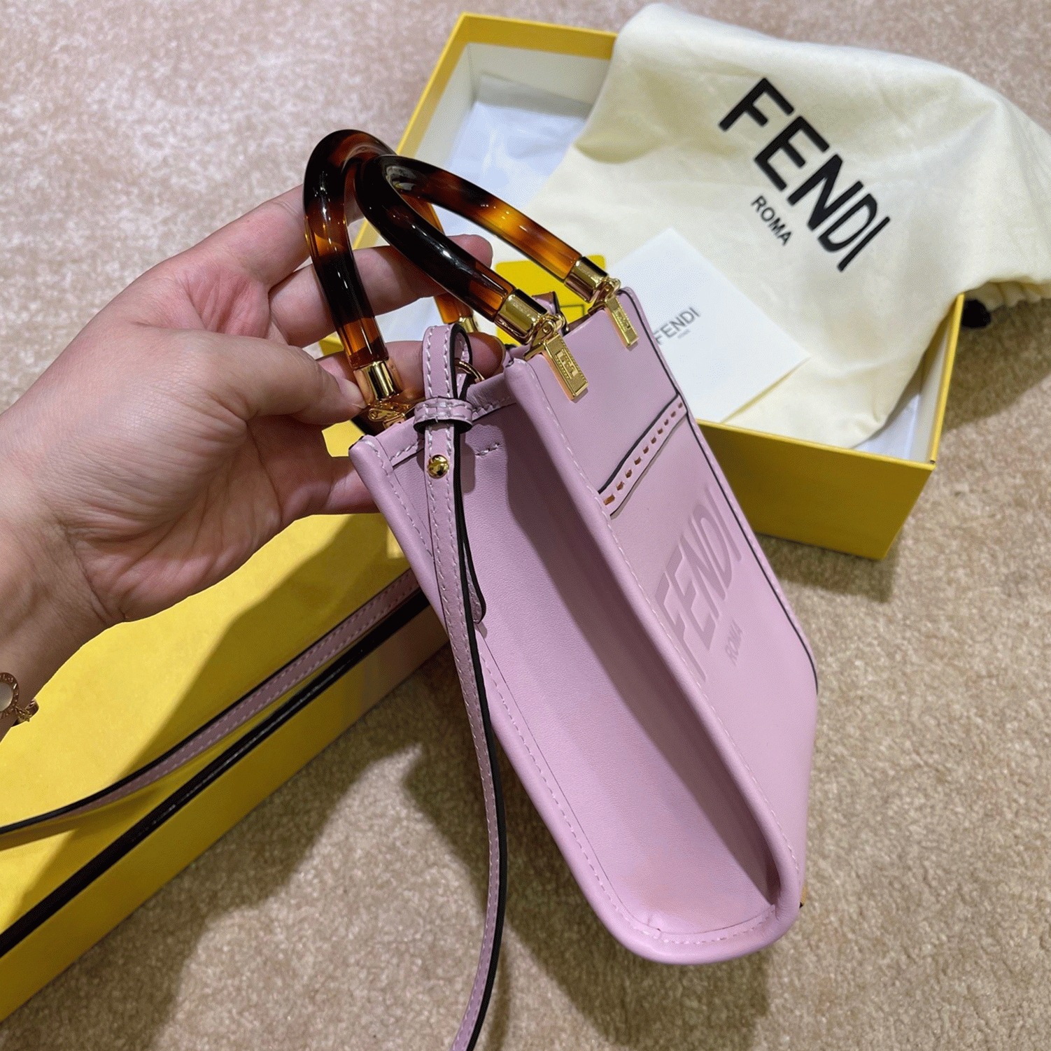 Top Quality Knockoff Fendi Mini Sunshine Shopper Bag In Lilas Leather