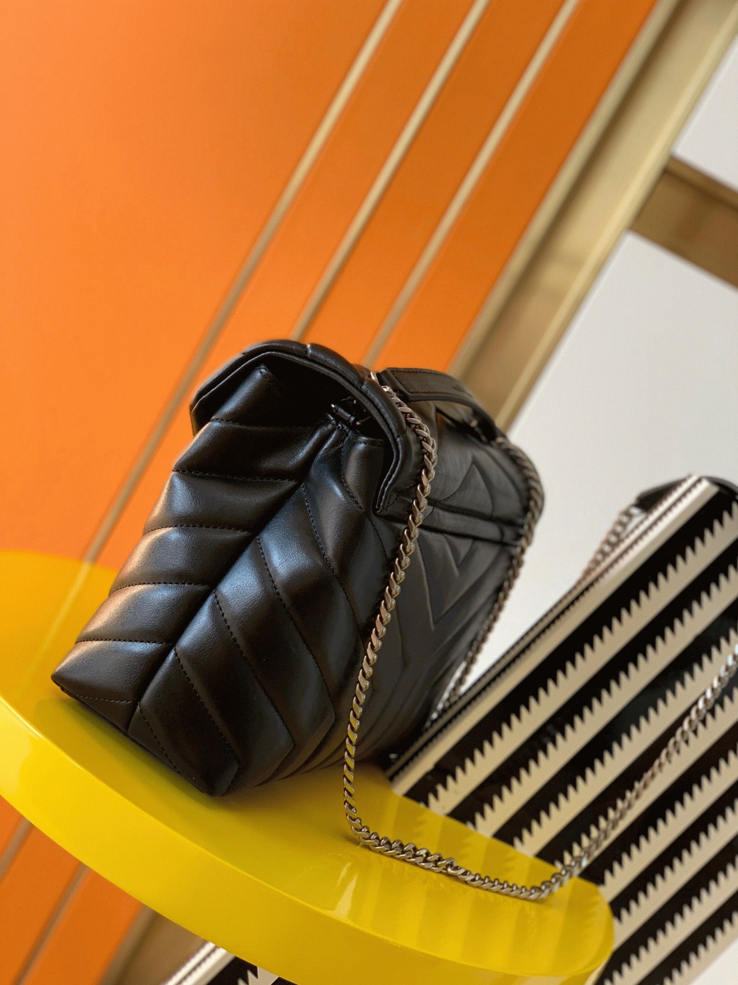 Replica Saint Laurent LouLou Small Chain Bag Noir