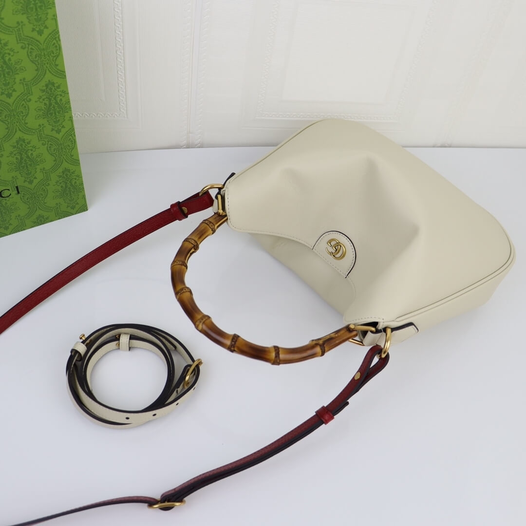 Gucci Diana Medium Shoulder Bag