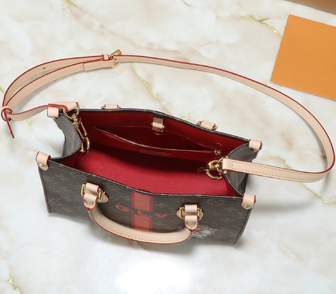 Mon Monogram OnTheGo PM