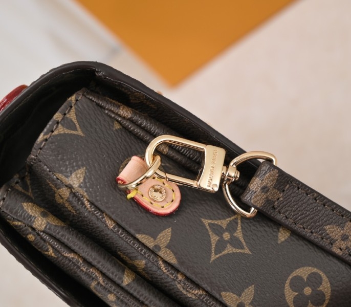 LV Monogram Canvas Metis M44875