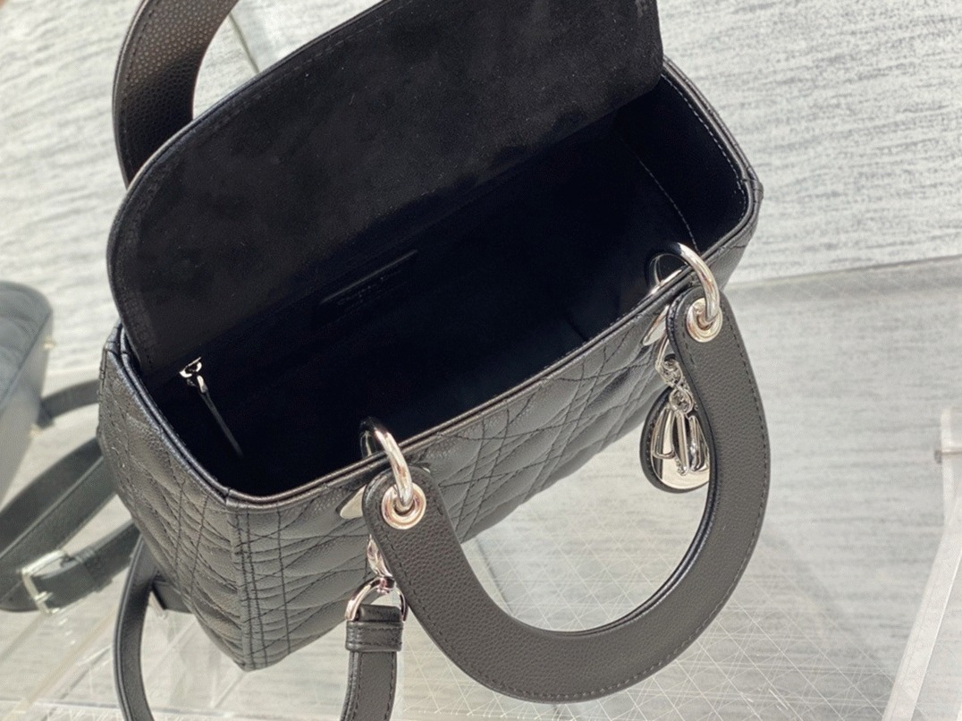 Dior Lady Dior Medium Bag Knockoff in Black