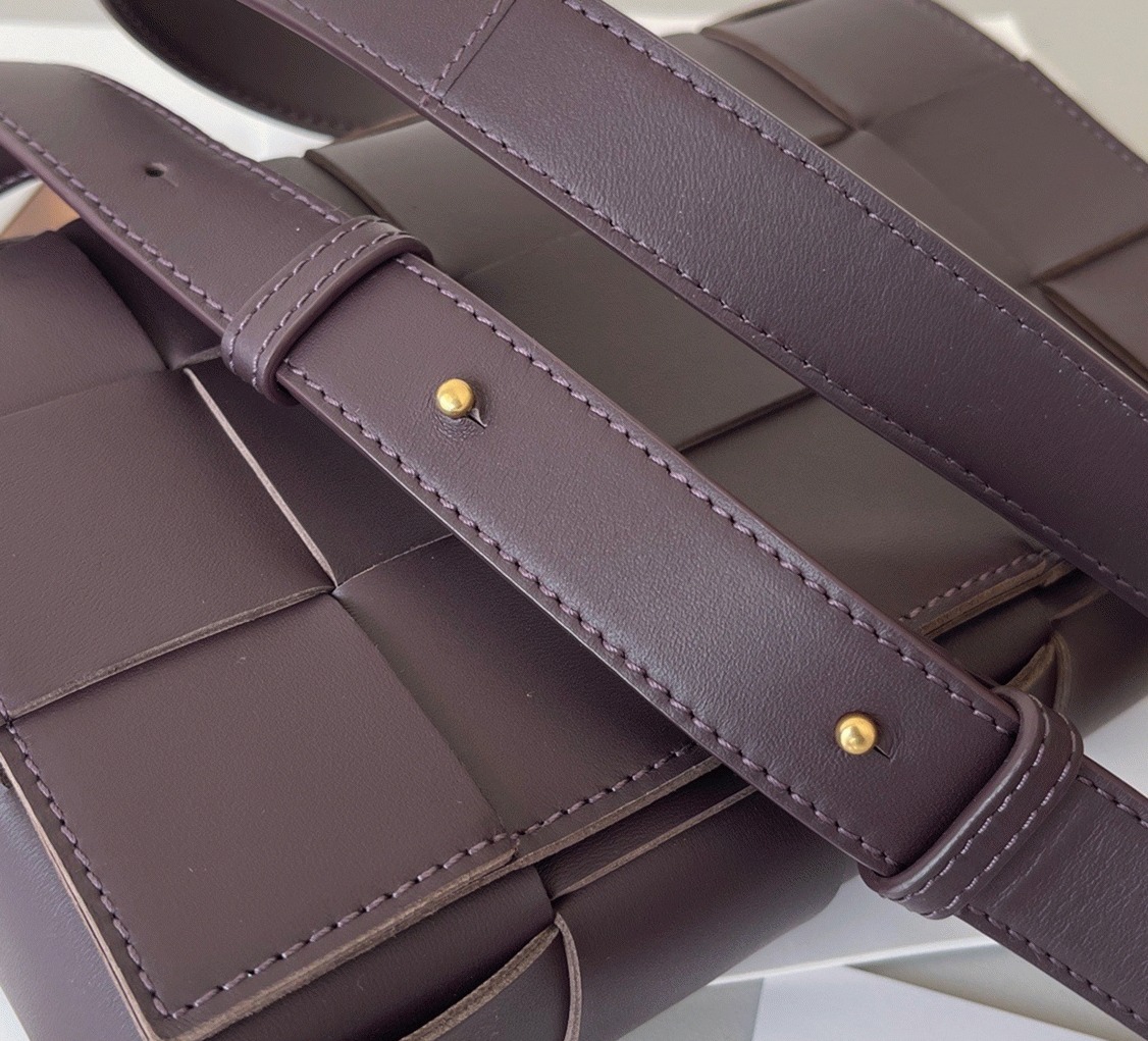 Top Quality Knockoff Bottega Veneta Cassette Bag In Fondant