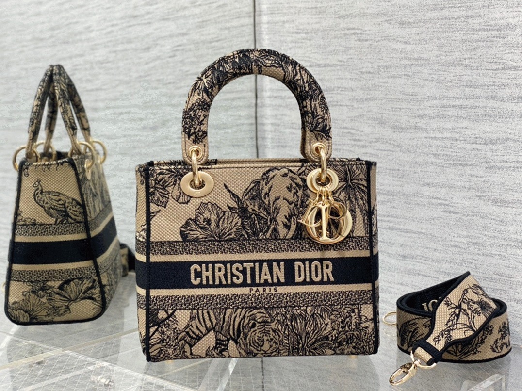 Dior Lady D-Lite Medium Bag Fake in Beige Toile de Jouy Voyage Embroidery