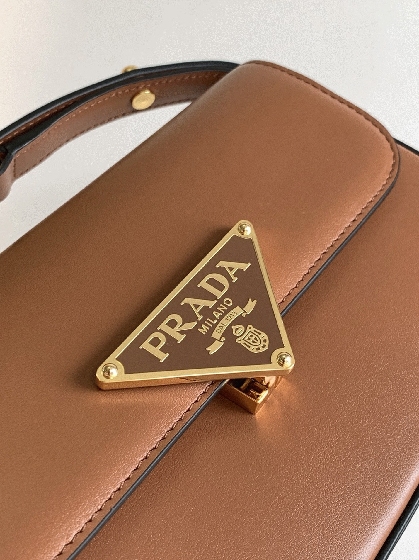 Prada Shoulder Bag Knockoff in Cognac Smooth Calfskin