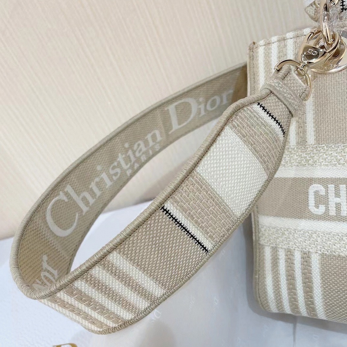 Dior Lady D-Lite Medium Bag Knockoff in Beige Stripes Embroidery
