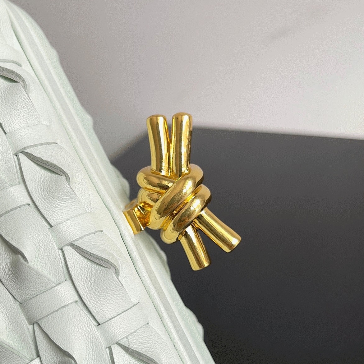 Replica Bottega Veneta Knot Minaudiere Clutch Glacier