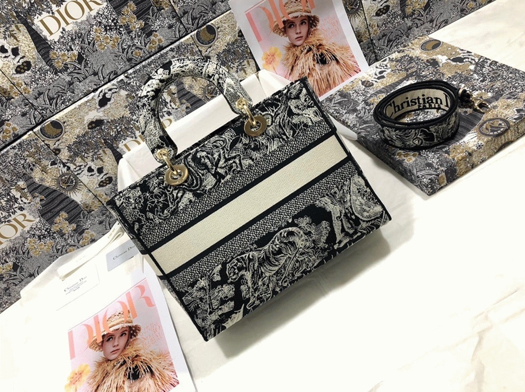 Dior Lady D-Lite Large Bag Fake in Blue Toile de Jouy Reverse Embroidery