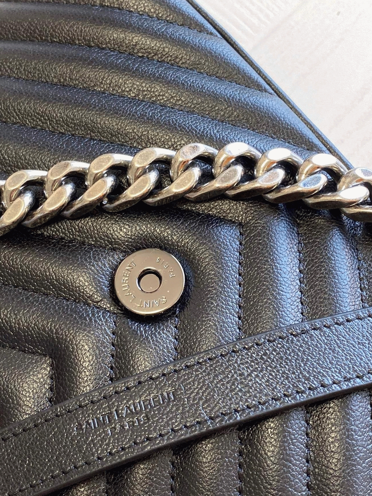 Fake Saint Laurent College Medium Chain Bag Black