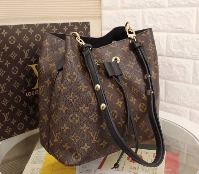 Louis Vuitton Monogram Canvas NeoNoe MM Bag In Black