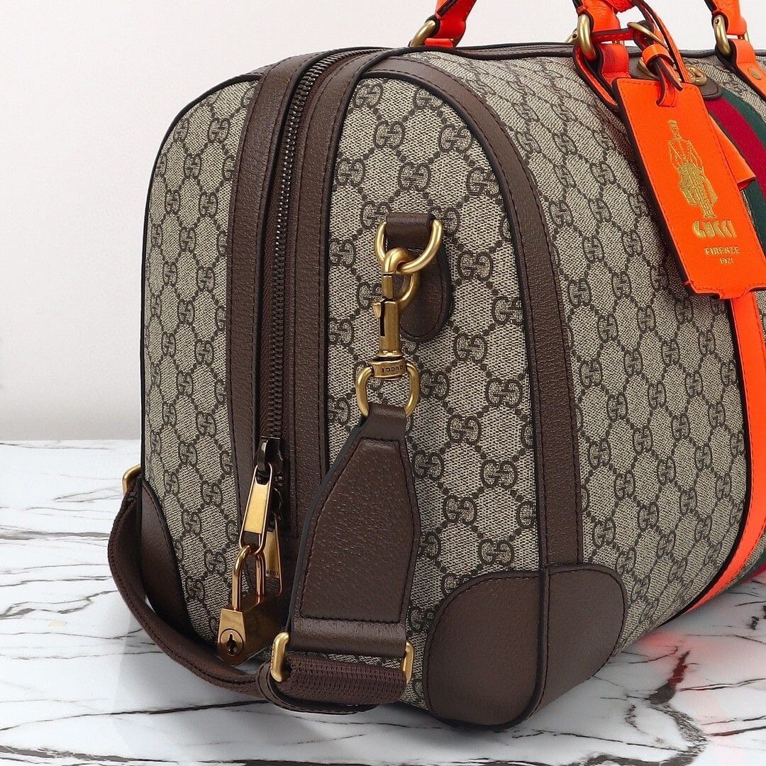 Gucci Savoy medium duffle bag